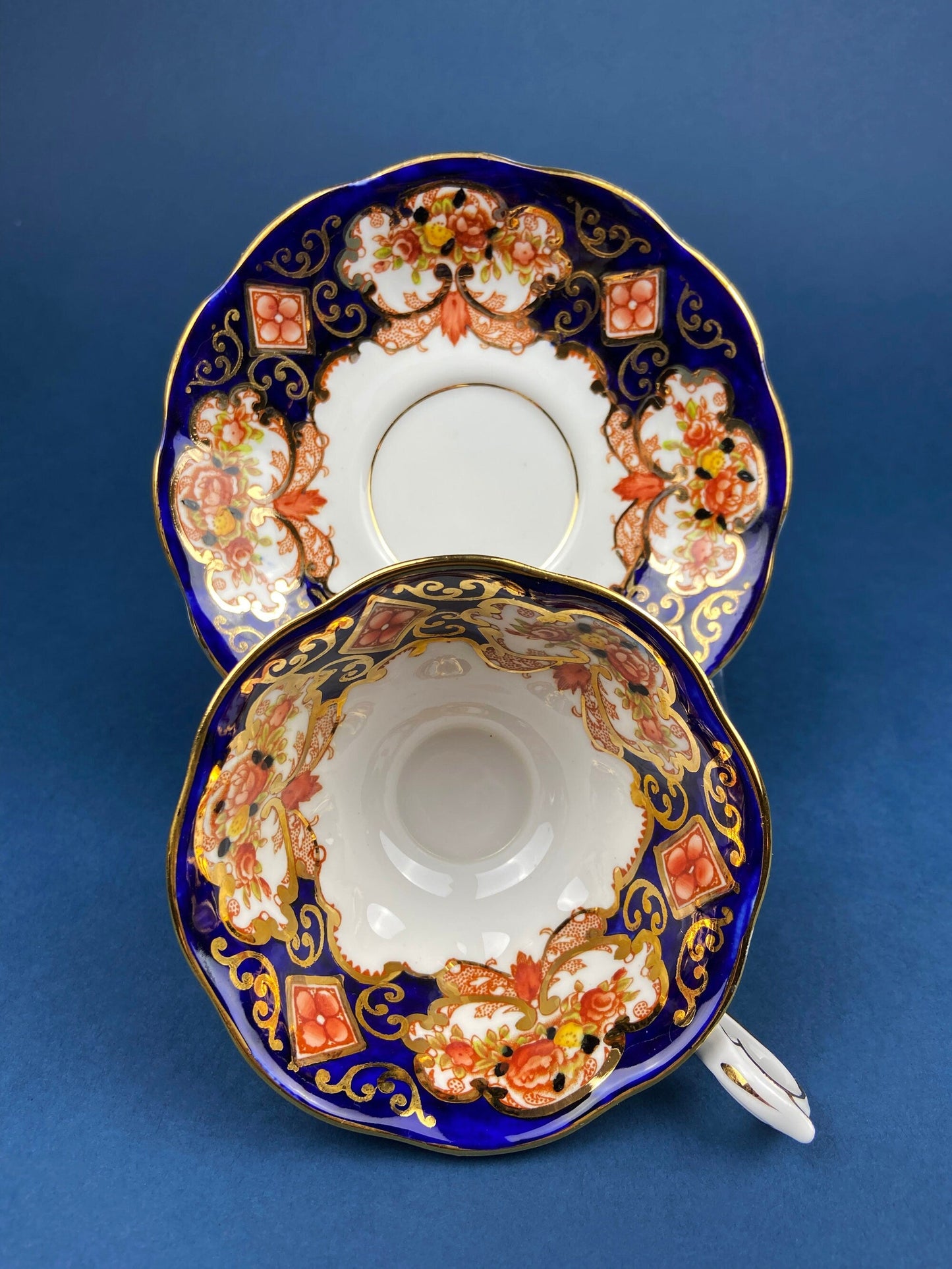 Royal Albert Bone China Cup and Saucer : Heirloom Pattern